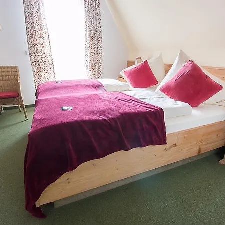 Hotel-gasthof Frankengold Goessweinstein