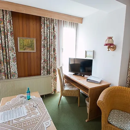 Guest house Hotel-gasthof Frankengold Goessweinstein