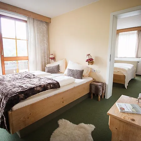 Guest house Hotel-gasthof Frankengold Goessweinstein